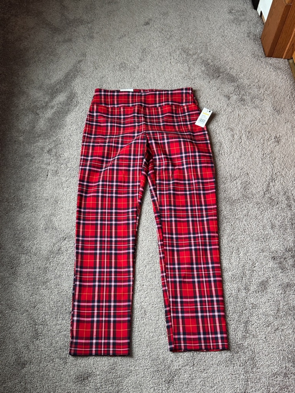 Crown & Ivy Red Plaid Pull On Cropped Pants SIZE 6 Preppy Holiday